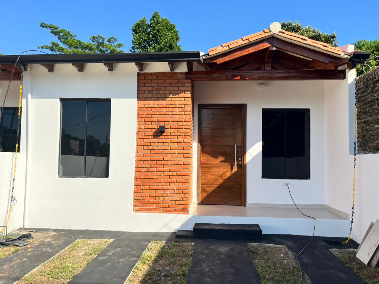 CASA EN VENTA - SAN LORENZO · Foto 3